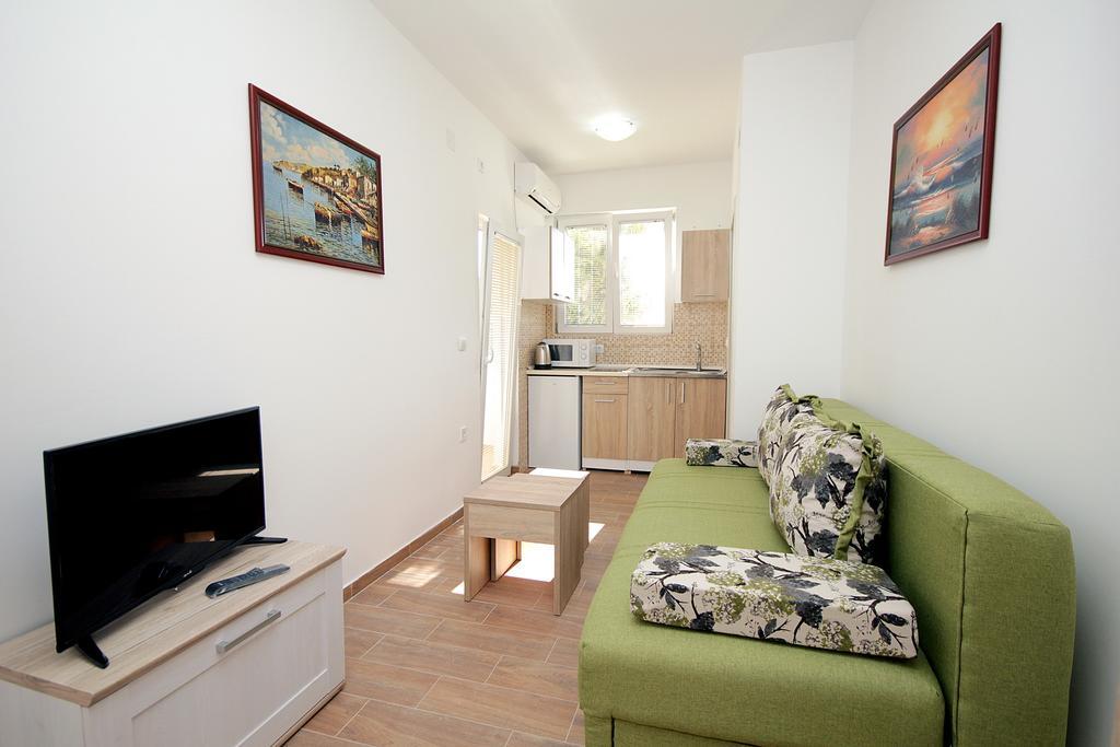 Apartments Centar Сутоморе Экстерьер фото