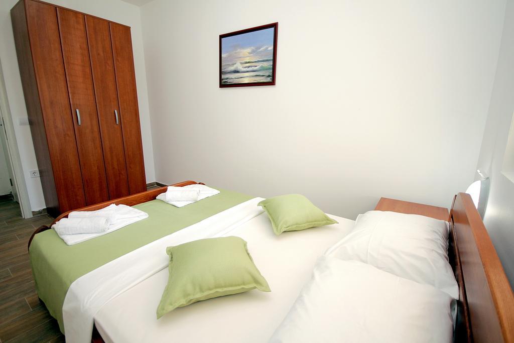 Apartments Centar Сутоморе Экстерьер фото