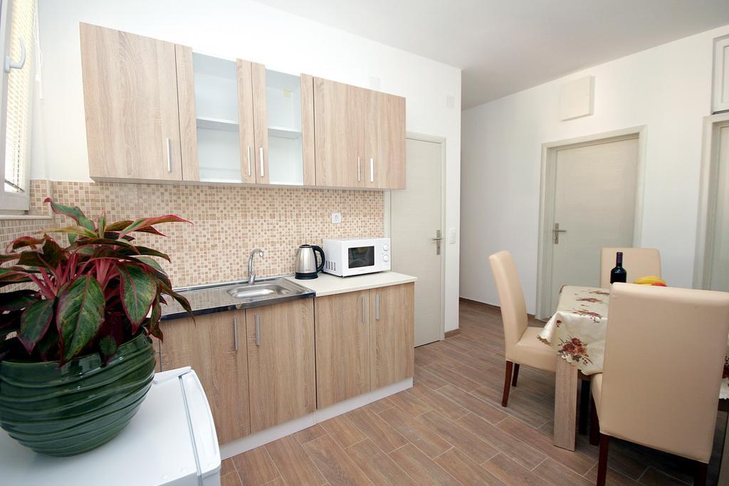 Apartments Centar Сутоморе Экстерьер фото