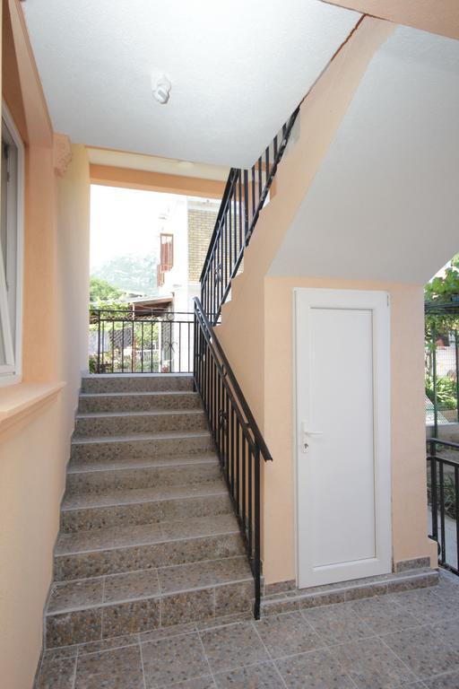 Apartments Centar Сутоморе Экстерьер фото