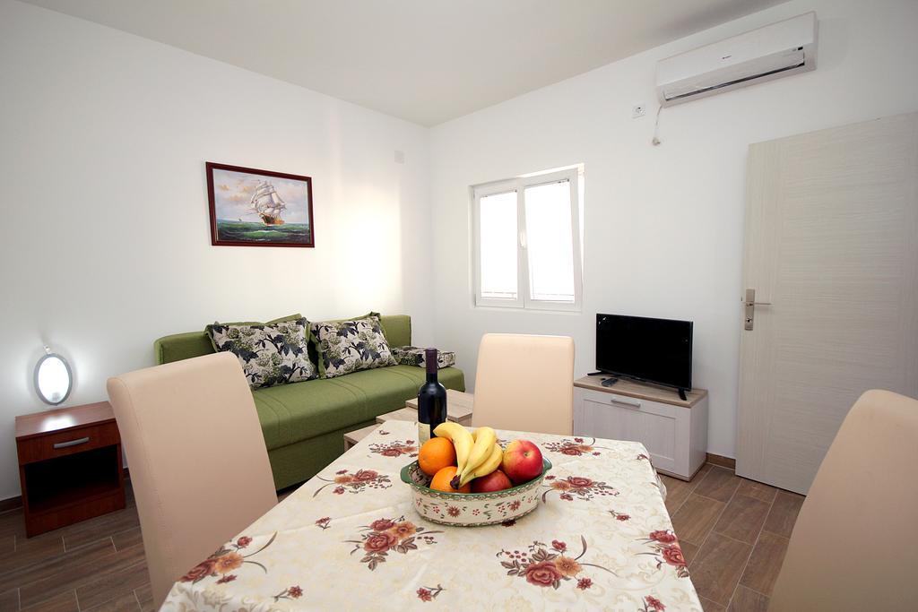 Apartments Centar Сутоморе Экстерьер фото