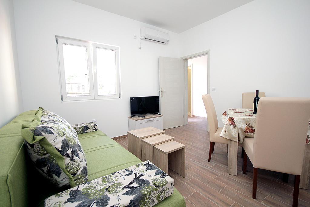 Apartments Centar Сутоморе Экстерьер фото